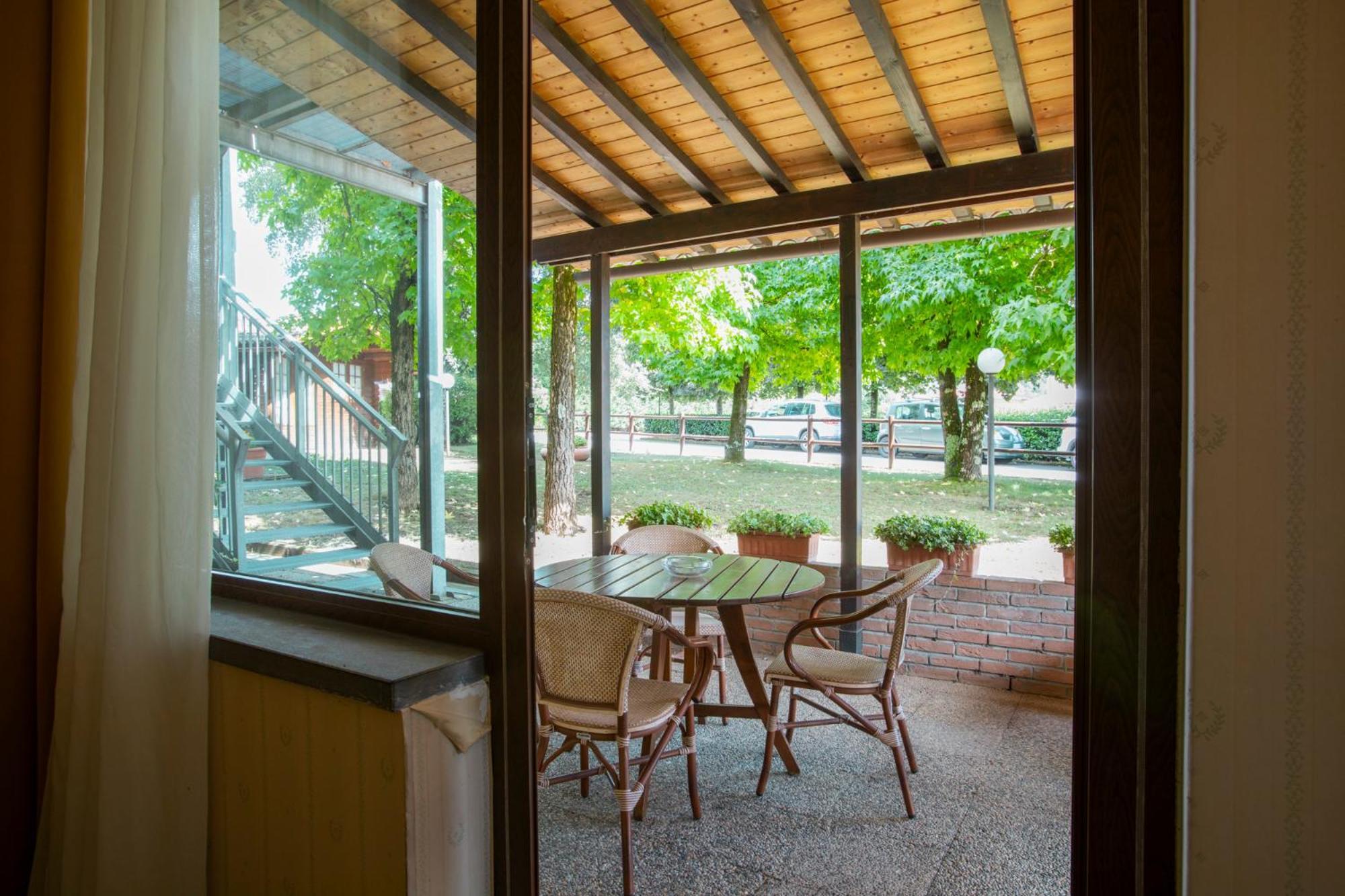 Hotel Ristorante La Lanterna 카스텔누보디가프라냐나 외부 사진