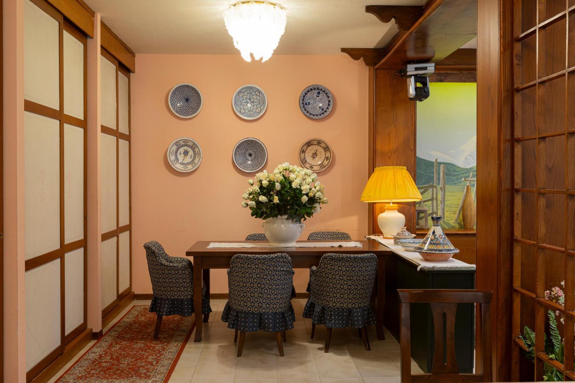 Hotel Ristorante La Lanterna 카스텔누보디가프라냐나 외부 사진