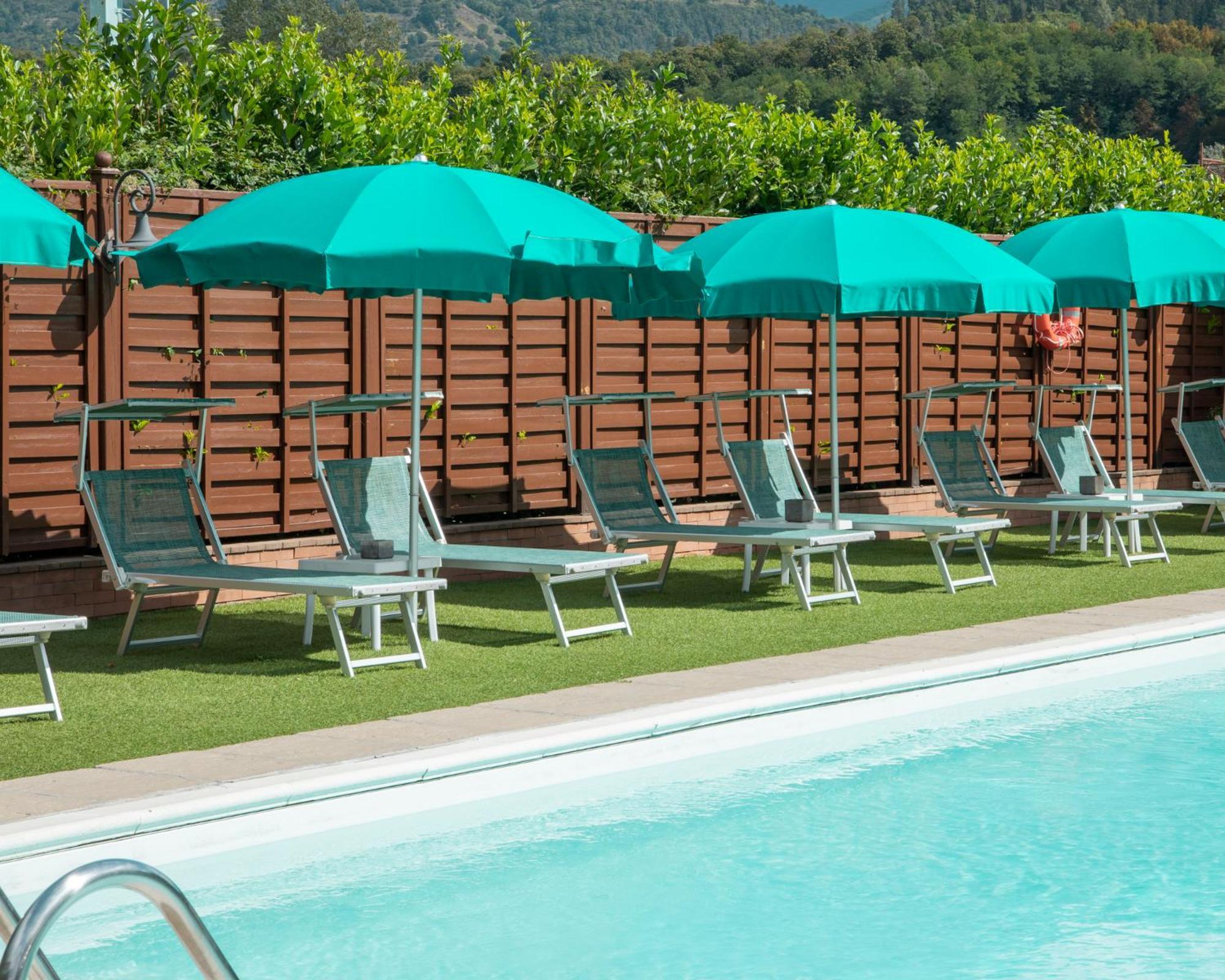 Hotel Ristorante La Lanterna 카스텔누보디가프라냐나 외부 사진