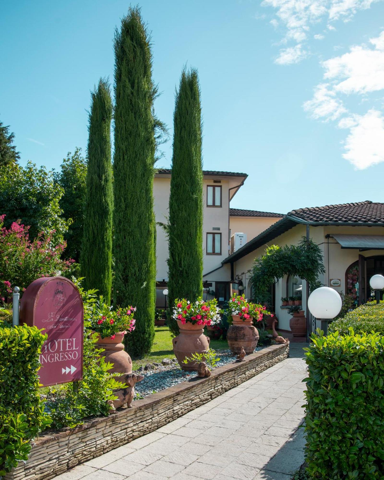 Hotel Ristorante La Lanterna 카스텔누보디가프라냐나 외부 사진